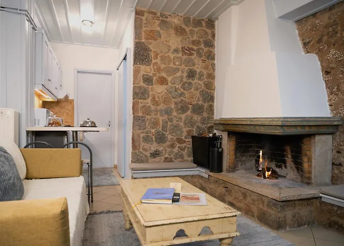 Ampolis Guest house 3*